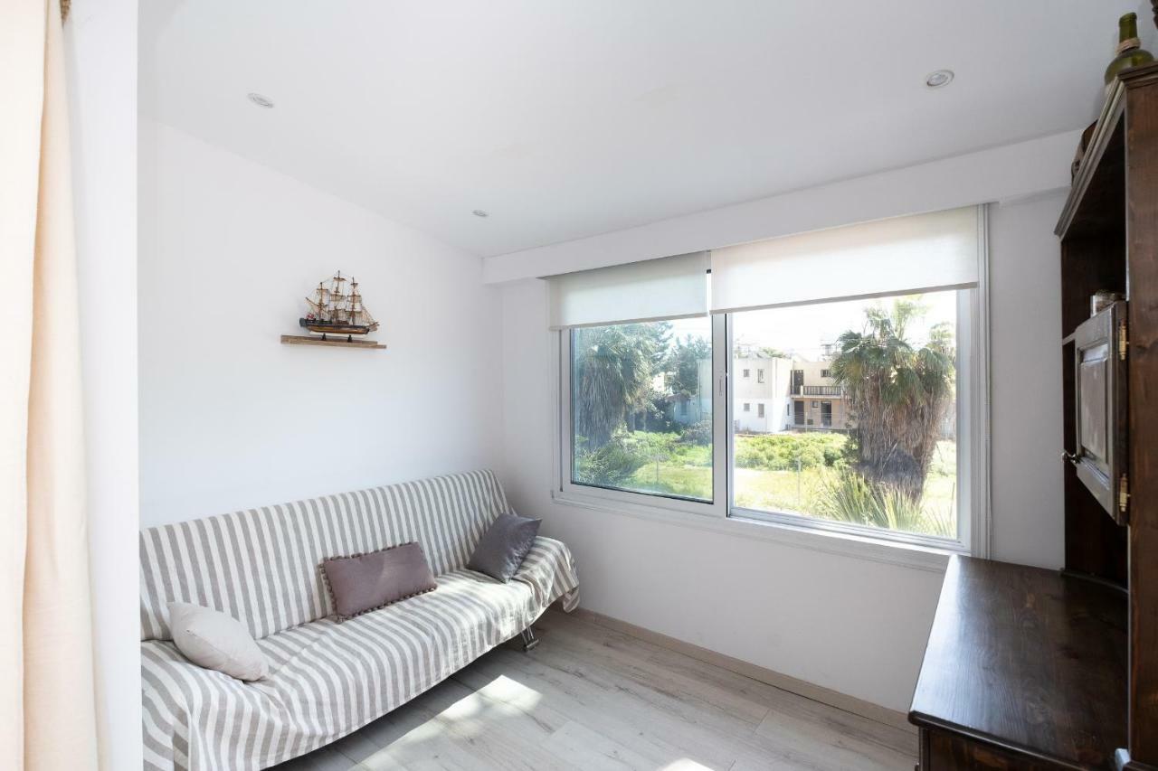 Townhouse By The Sea Pirate Harbor Appartement Paphos Buitenkant foto